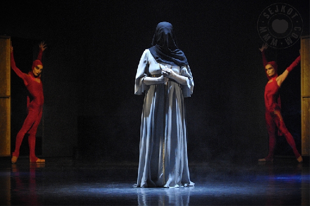 LUCREZIA BORGIA