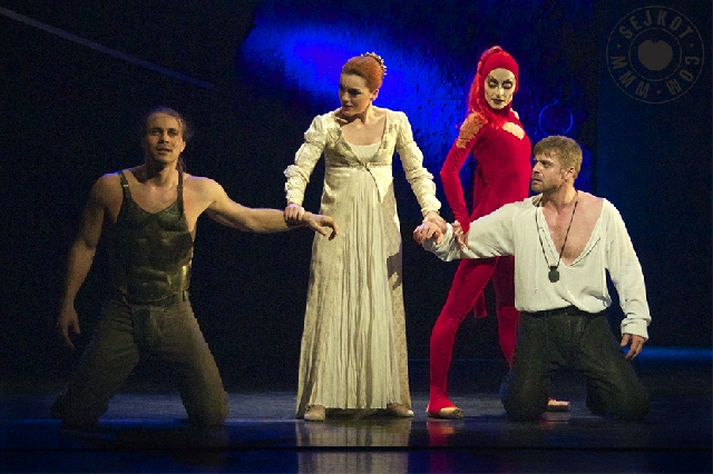 LUCREZIA BORGIA