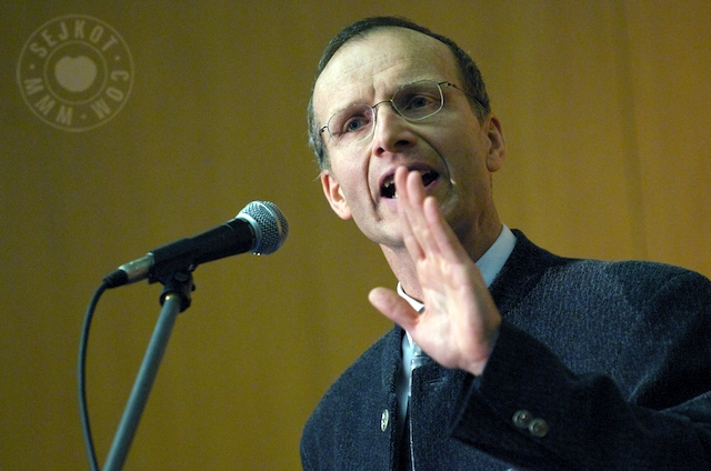 Prof. Dr. David Luk�