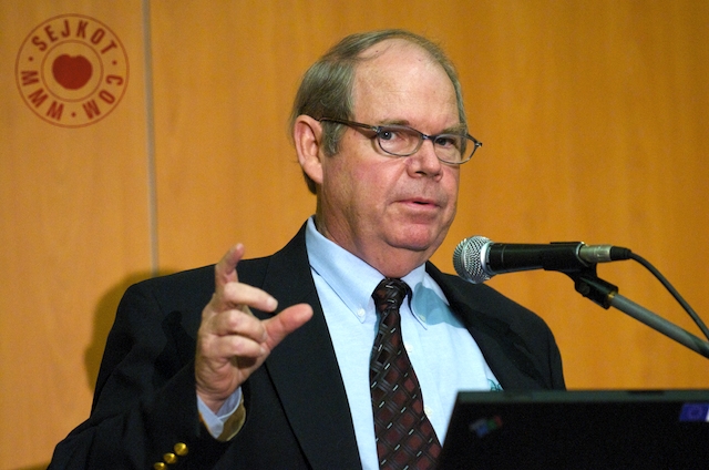 Dr. Arnold Wilkie