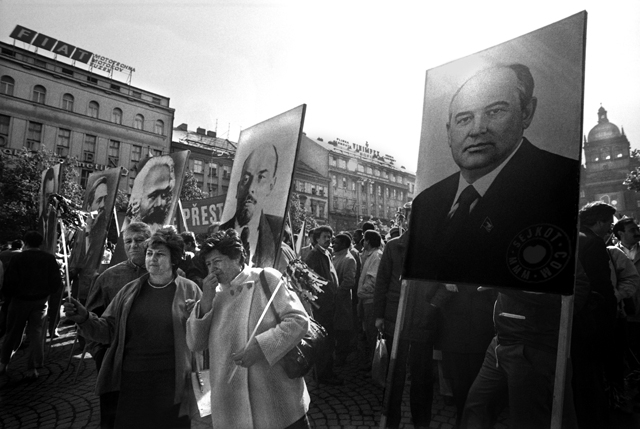 1. M�J 1989